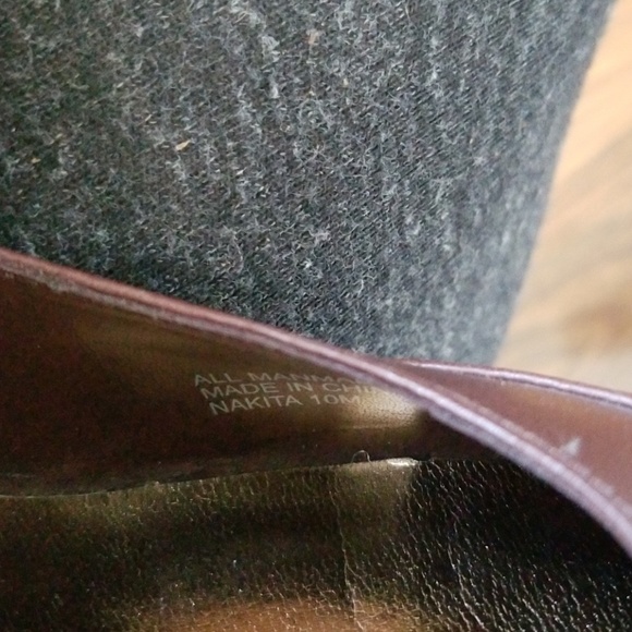 EUC Etienne Aigner Maroon Mary Jane Pumps Sz 10 - Picture 5 of 7